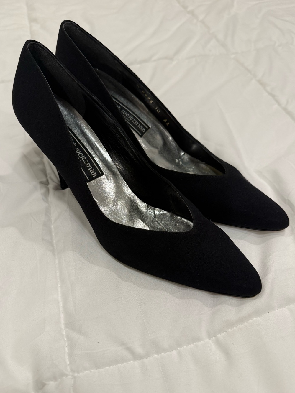 STUART WEITZMAN Classic Black Fabric Pointed Pumps – Size 10